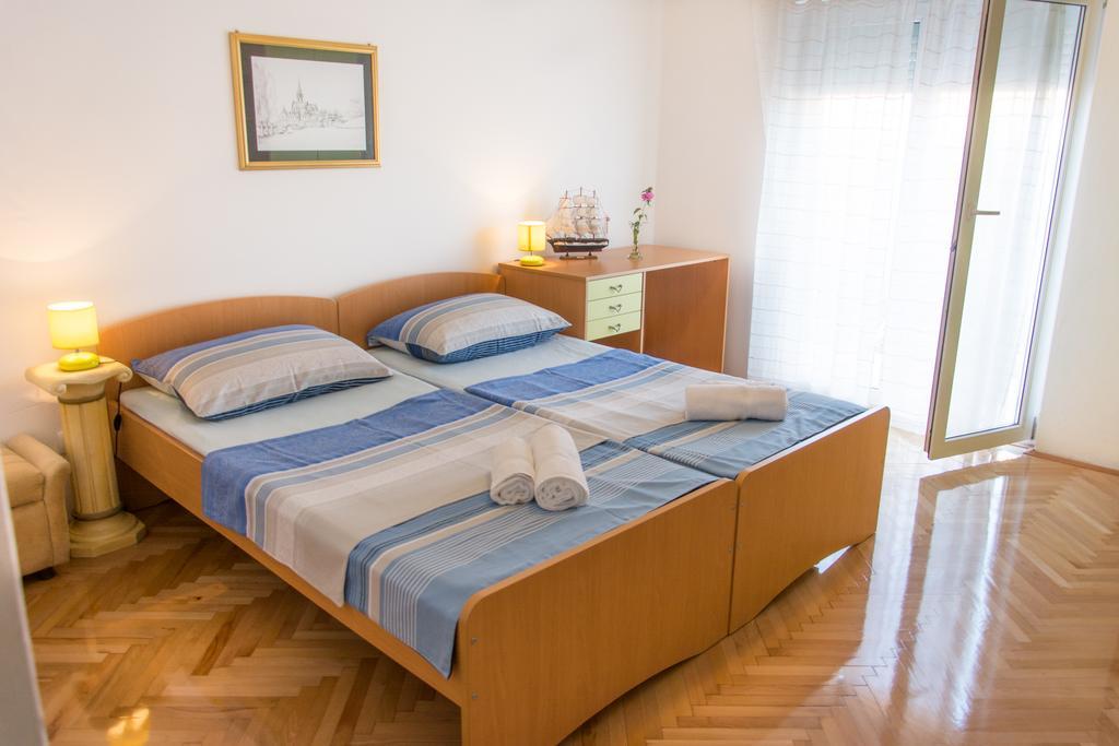 Apartment Klara Биоград-на-Мору Экстерьер фото