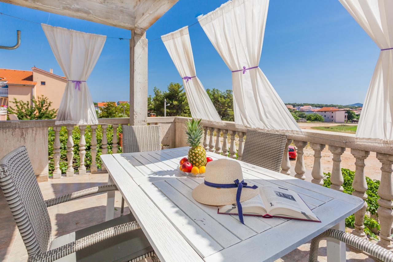 Apartment Klara Биоград-на-Мору Экстерьер фото